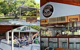 Dartmouth Motor Inn